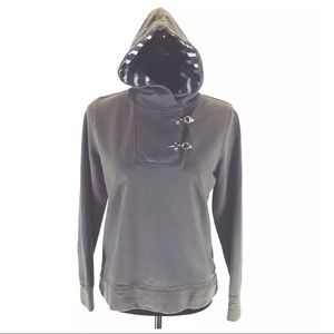 Hoodie with Metal Clip Neckline